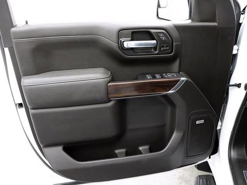 Used 2022 GMC Sierra 1500 SLT w/ SLT Convenience Package AWD/4WD image 26