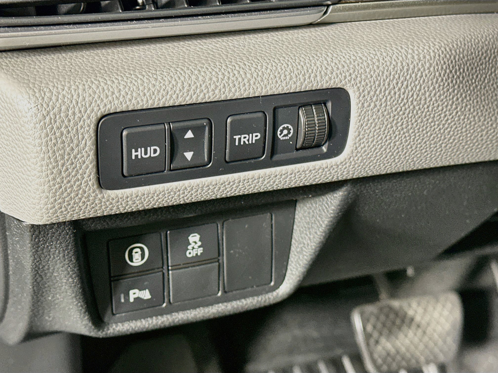 Used 2019 Honda Accord Touring image 17