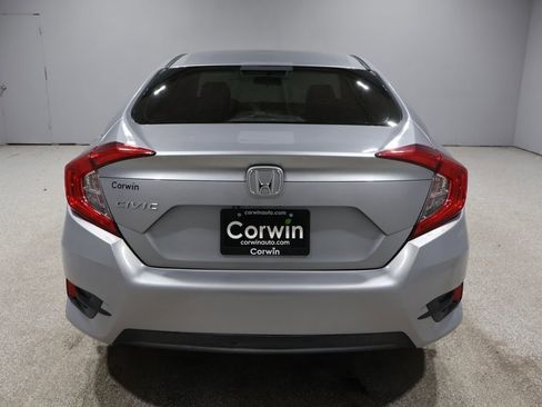 Used 2016 Honda Civic EX image 3