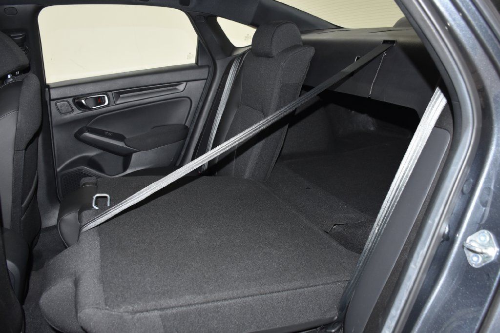 Used 2025 Honda Civic Sport image 28
