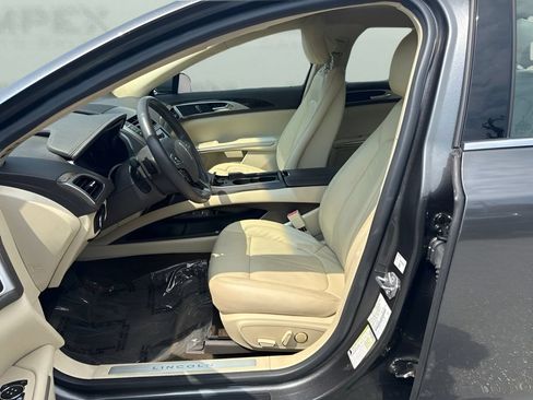 Used 2015 Lincoln MKZ w/ Equipment Group 101A Select FWD image 5
