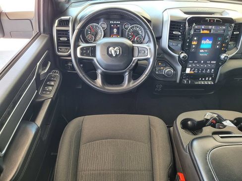 Used 2024 RAM 2500 Big Horn w/ Sport Appearance Package AWD/4WD image 9
