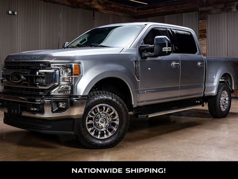 Used 2022 Ford F250 XLT w/ XLT Premium Package image 4