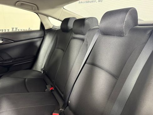 Used 2019 Honda Civic EX image 26