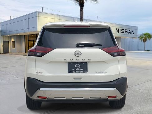 Certified 2023 Nissan Rogue Platinum w/ Platinum Premium Package FWD image 7
