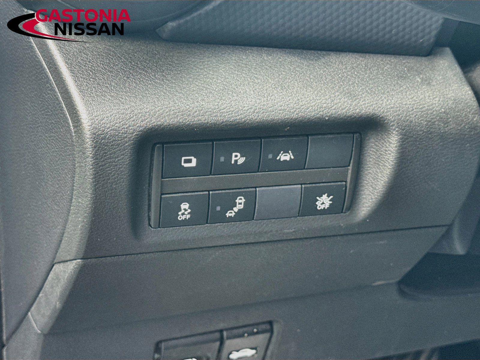 Used 2021 Nissan Kicks S FWD image 11
