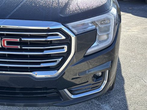 Used 2023 GMC Terrain SLT image 9