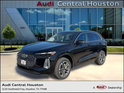 New 2025 Audi Q5 Premium image 1