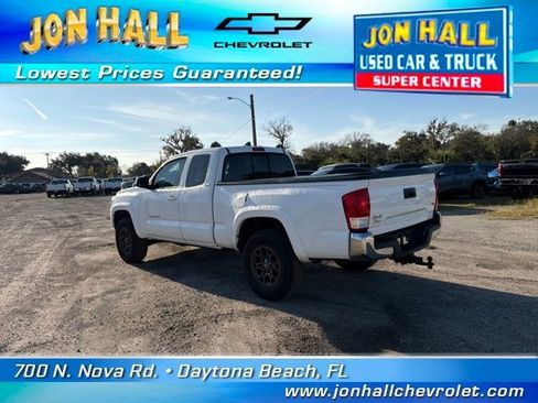 Used 2017 Toyota Tacoma 4x4 Access Cab image 7