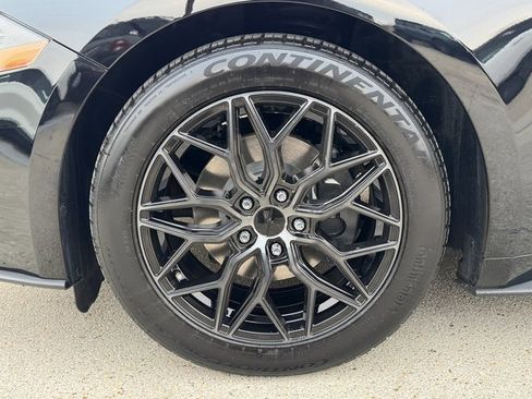 Used 2022 Ford Mustang Premium image 12