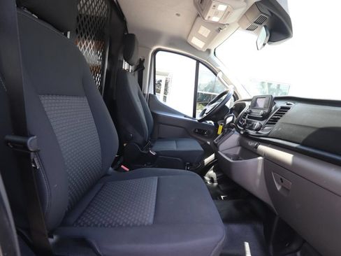 Used 2024 Ford Transit 250 Low Roof w/ Exterior Upgrade Package RWD image 9
