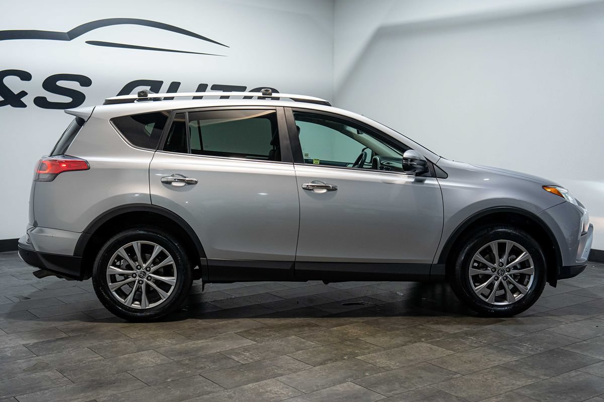 Used 2016 Toyota RAV4 Limited w/ Advanced Technology Package AWD/4WD image 22