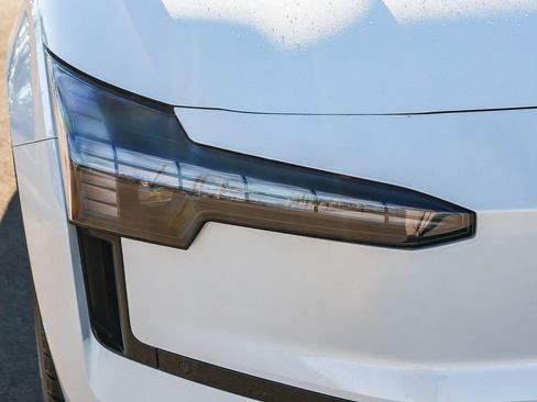 New 2026 Volvo EX30 Ultra w/ Climate Package image 15