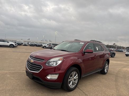 Used 2017 Chevrolet Equinox LT image 7