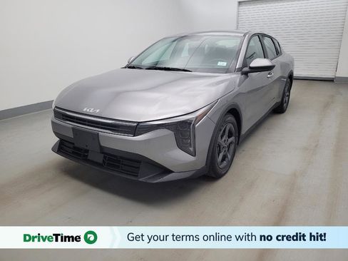 Used 2025 Kia K4 LXS image 1