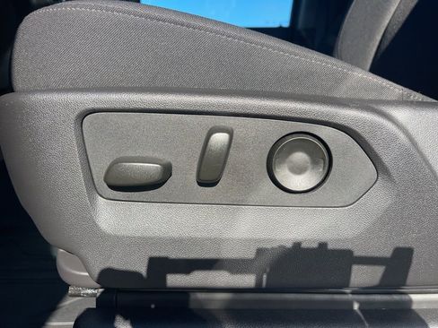 Used 2025 Chevrolet Silverado 1500 Custom w/ Turbomax Blackout Package AWD/4WD image 10