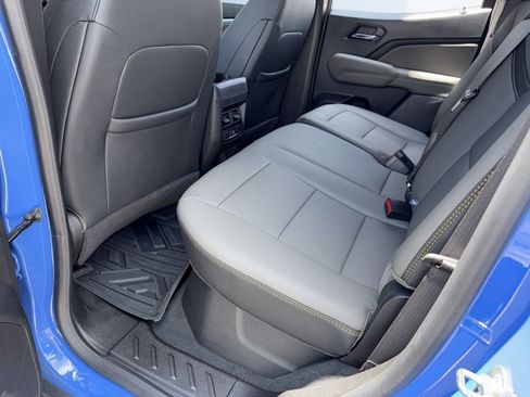 Used 2025 Chevrolet Colorado ZR2 w/ Technology Package image 29