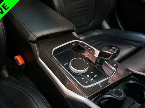 Used 2019 BMW 330i xDrive Sedan w/ Premium Package AWD/4WD image 52