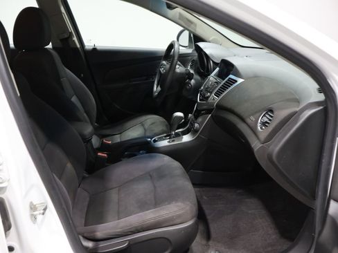Used 2012 Chevrolet Cruze LT image 21