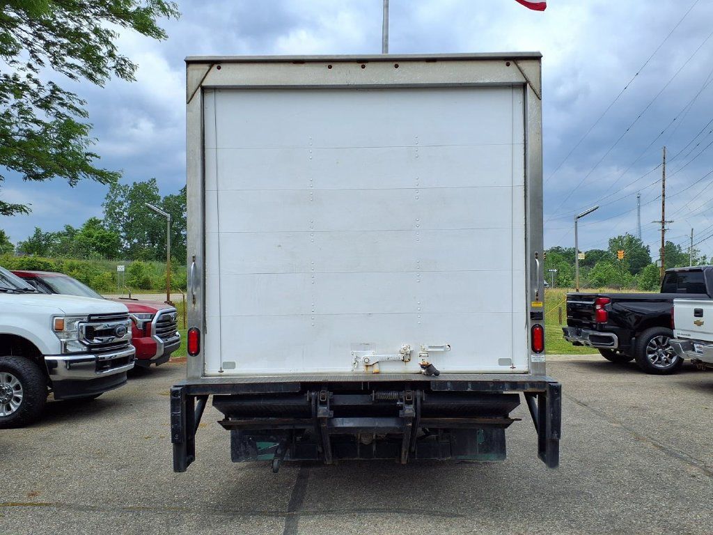 Used 2022 Ford E-350 and Econoline 350 Super Duty w/ Power Windows & Locks Group RWD image 5
