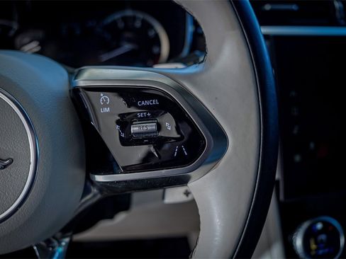 Used 2022 Jaguar F-PACE S image 17