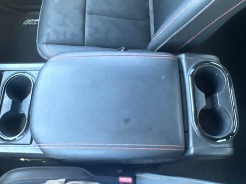 Used 2021 Nissan Titan PRO-4X AWD/4WD image 30