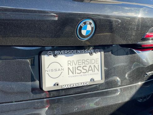 Used 2024 BMW X5 xDrive50e image 25