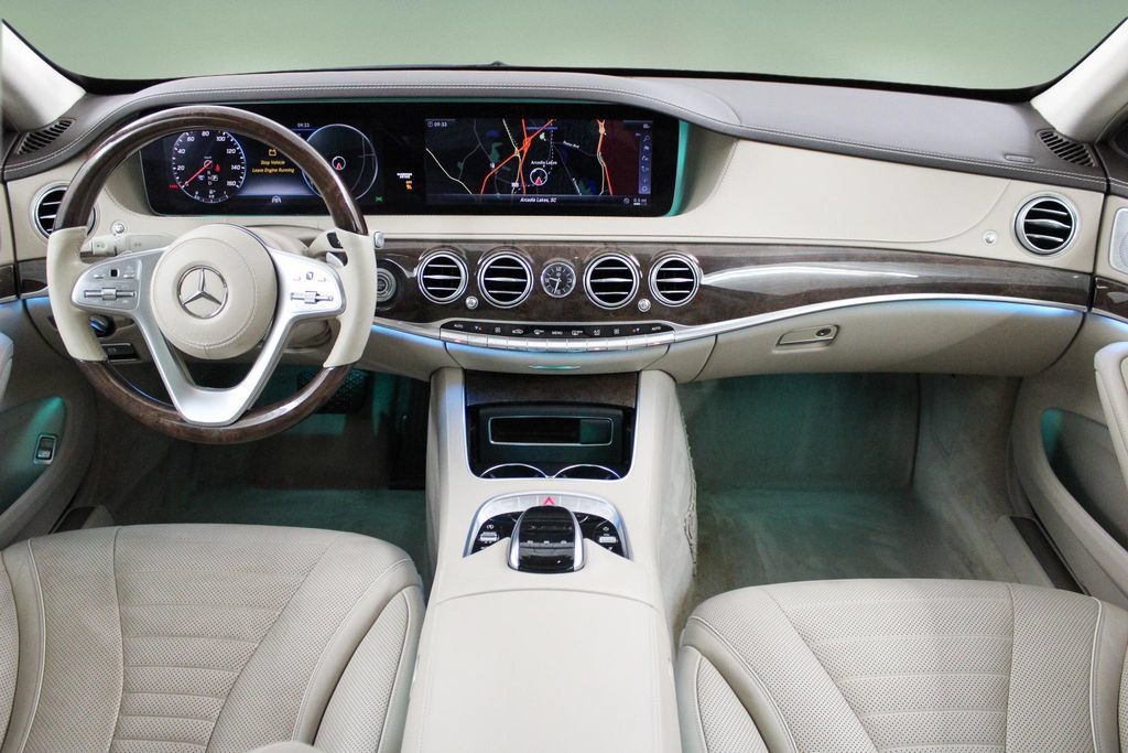 Used 2018 Mercedes-Benz S 560 Sedan image 19
