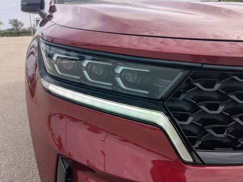 Certified 2023 Kia Sorento SX AWD/4WD image 10
