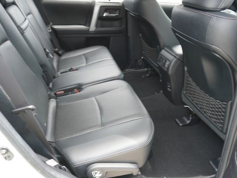 Used 2015 Toyota 4Runner Limited RWD image 31