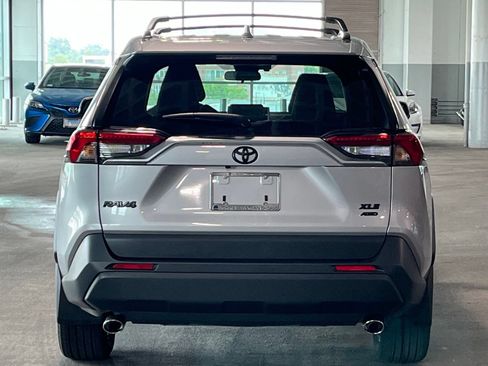 Used 2025 Toyota RAV4 XLE Premium w/ Weather Package AWD/4WD image 9