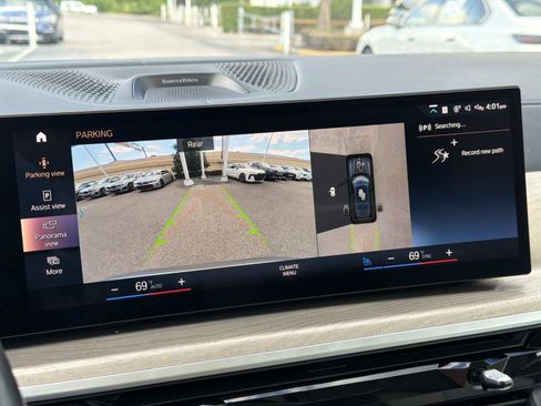 Certified 2023 BMW X7 M60i w/ Executive Package AWD/4WD image 24