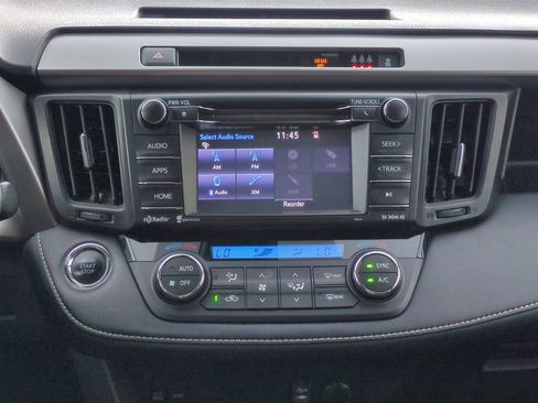 Used 2018 Toyota RAV4 XLE FWD image 15