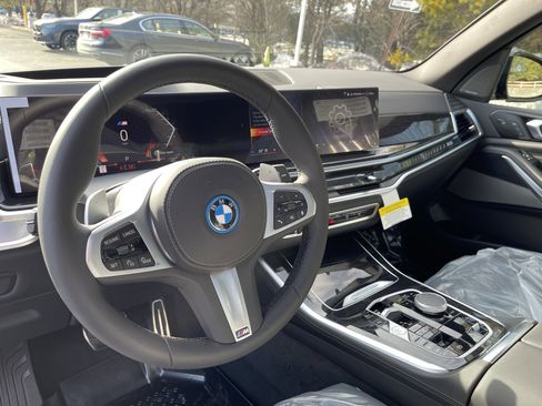 New 2026 BMW X5 xDrive50e image 12