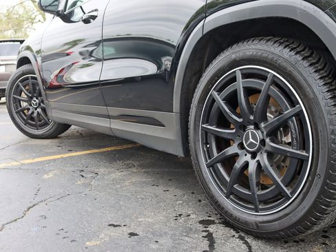 Used 2021 Mercedes-Benz GLA 35 AMG 4MATIC image 14