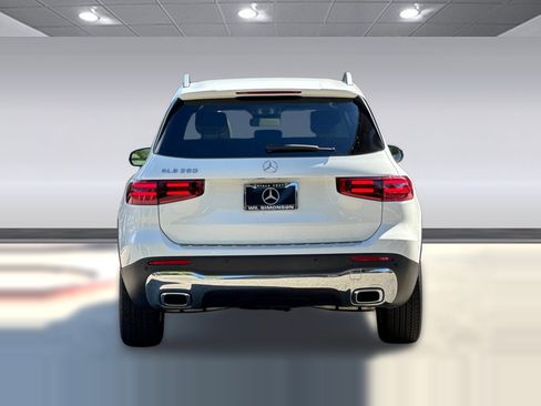 Certified 2026 Mercedes-Benz GLB 250 image 10