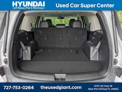 Used 2024 Hyundai Santa Fe SEL FWD image 13