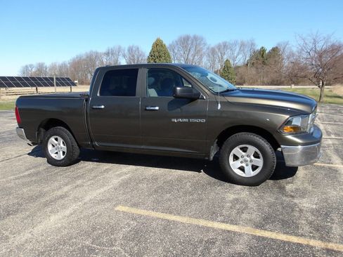 Used 2012 RAM 1500 Classic SLT image 1