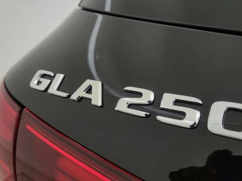 Used 2025 Mercedes-Benz GLA 250 image 49