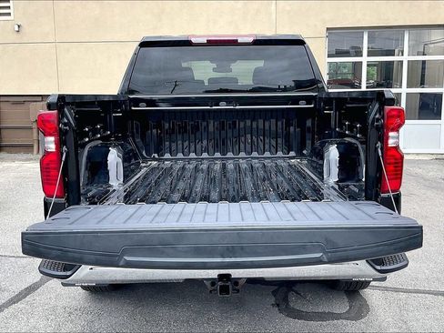 Used 2023 Chevrolet Silverado 1500 LT AWD/4WD image 31