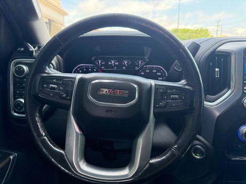 Used 2019 GMC Sierra 1500 Elevation w/ Elevation Convenience Package AWD/4WD image 15