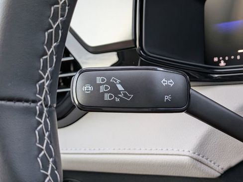 New 2026 Volkswagen Taos S image 28