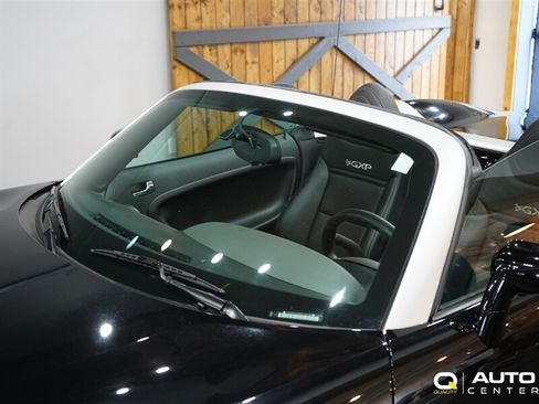 Used 2008 Pontiac Solstice GXP RWD image 10