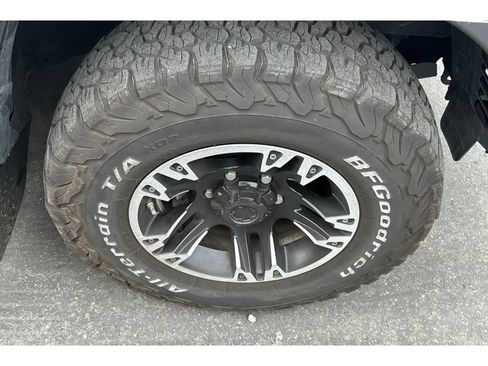 Used 2013 Toyota Tacoma PreRunner w/ SR5 Pkg RWD image 4