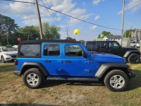 Used 2021 Jeep Wrangler Unlimited Sport AWD/4WD image 2