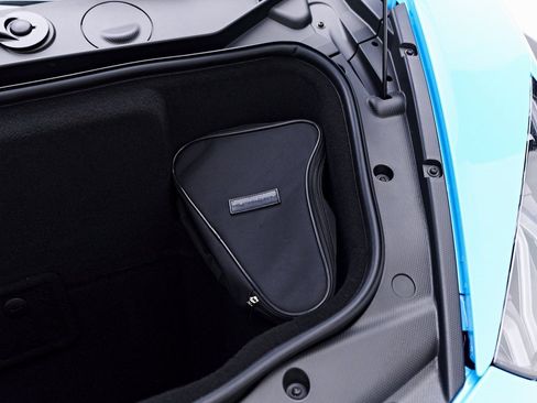 Used 2023 Lamborghini Huracan EVO image 21