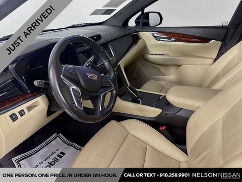 Used 2019 Cadillac XT5 Luxury FWD image 9