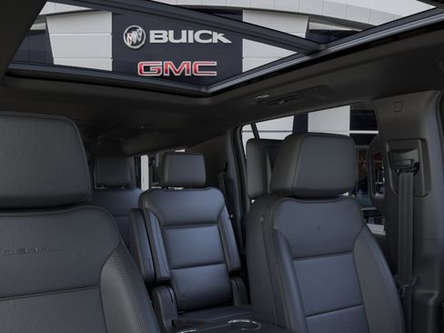 New 2026 GMC Yukon XL Denali w/ Denali Reserve Package AWD/4WD image 24