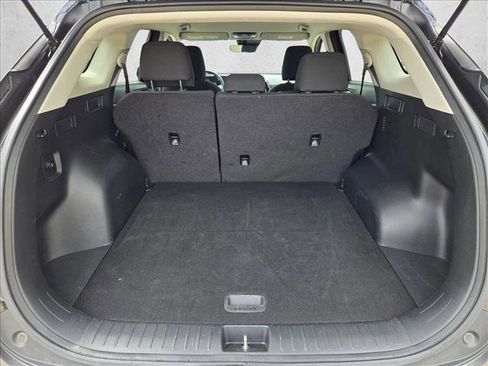 Used 2025 Kia Sportage LX image 6