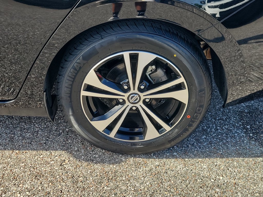 Certified 2023 Nissan Sentra SV w/ All-Weather Package FWD image 5